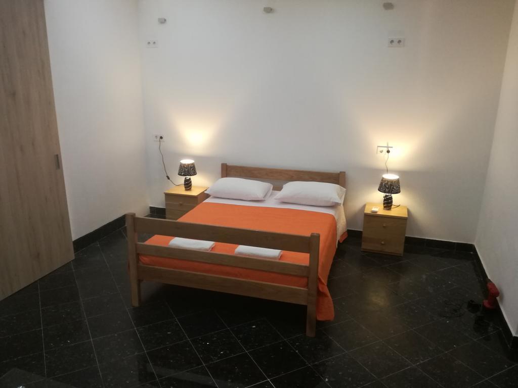 Apartments Feel Center 扎达尔 外观 照片