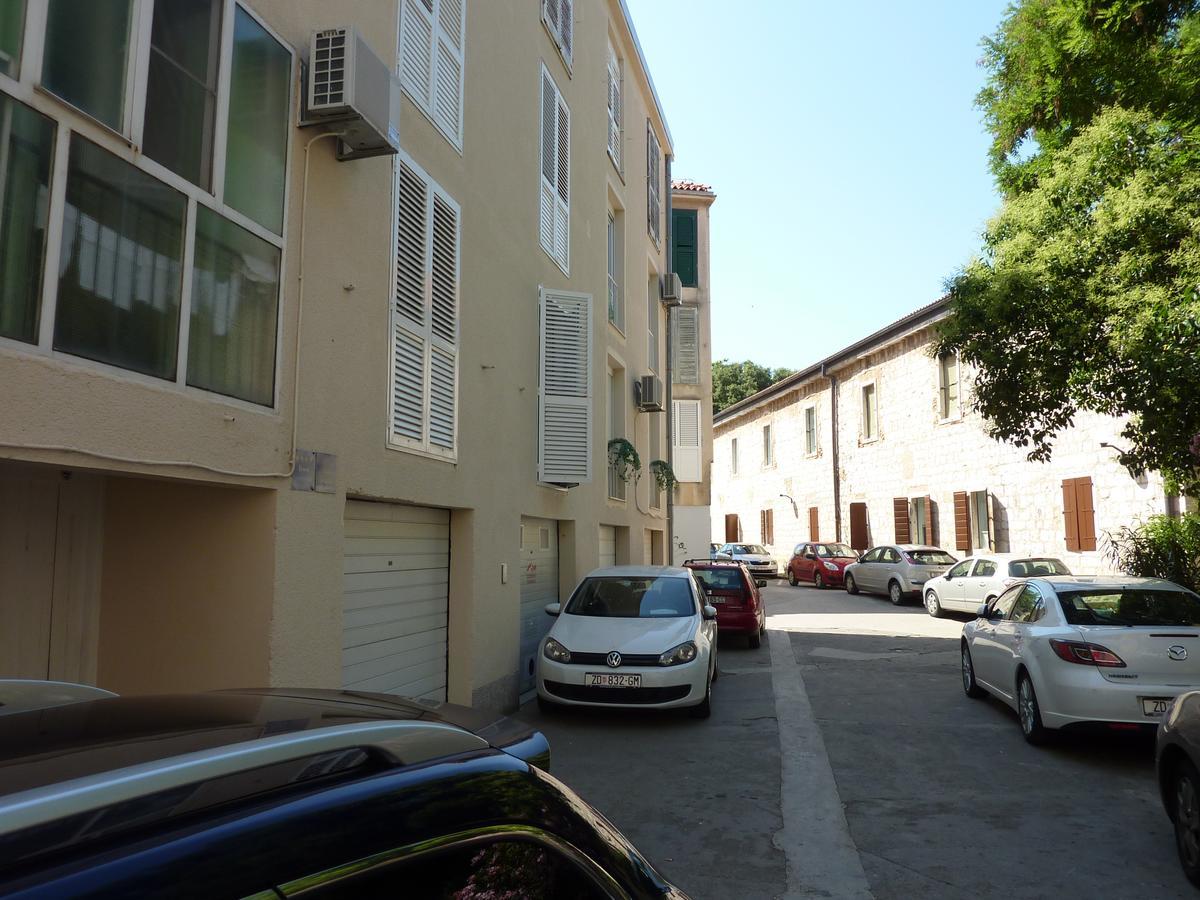 Apartments Feel Center 扎达尔 客房 照片