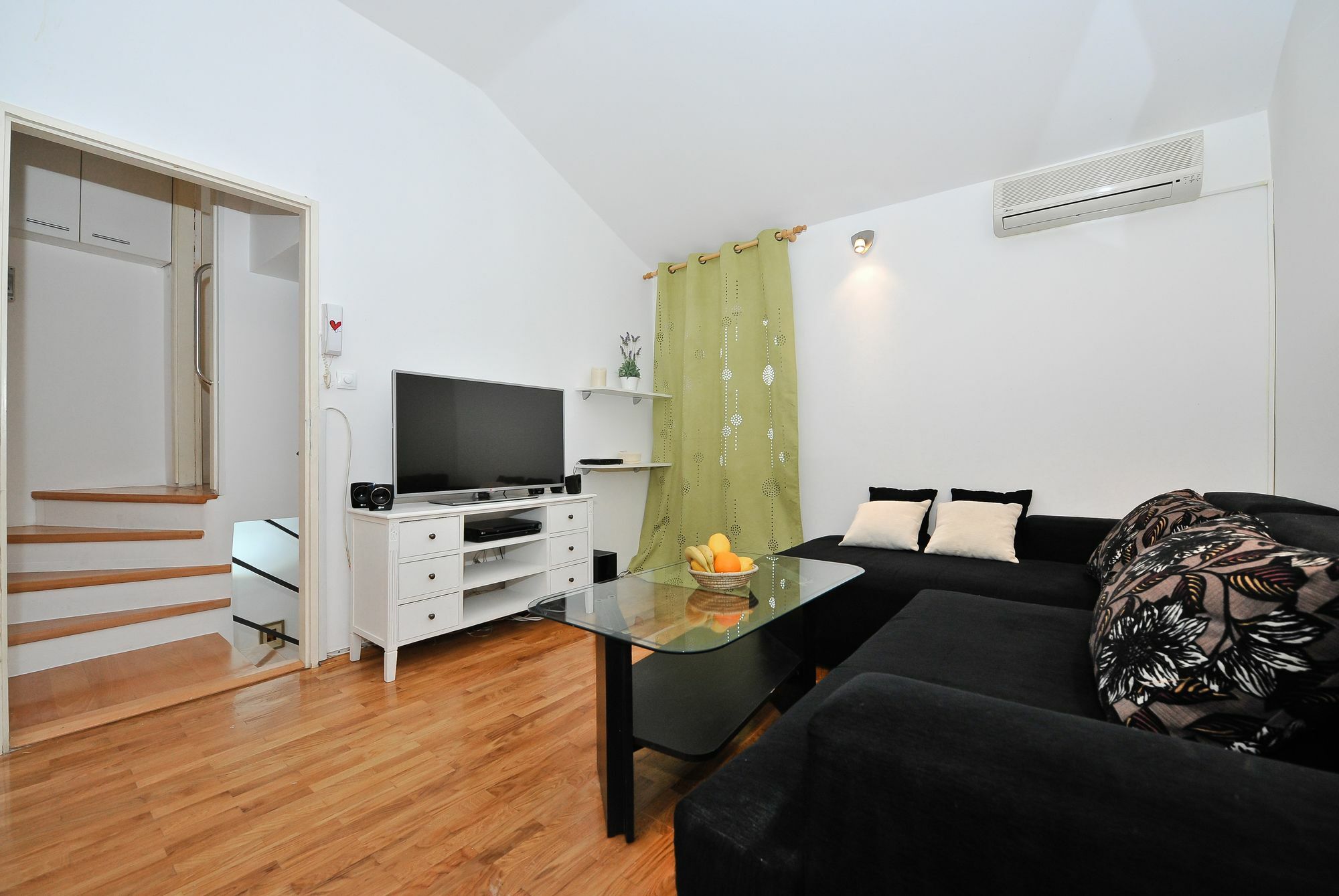 Apartments Feel Center 扎达尔 外观 照片