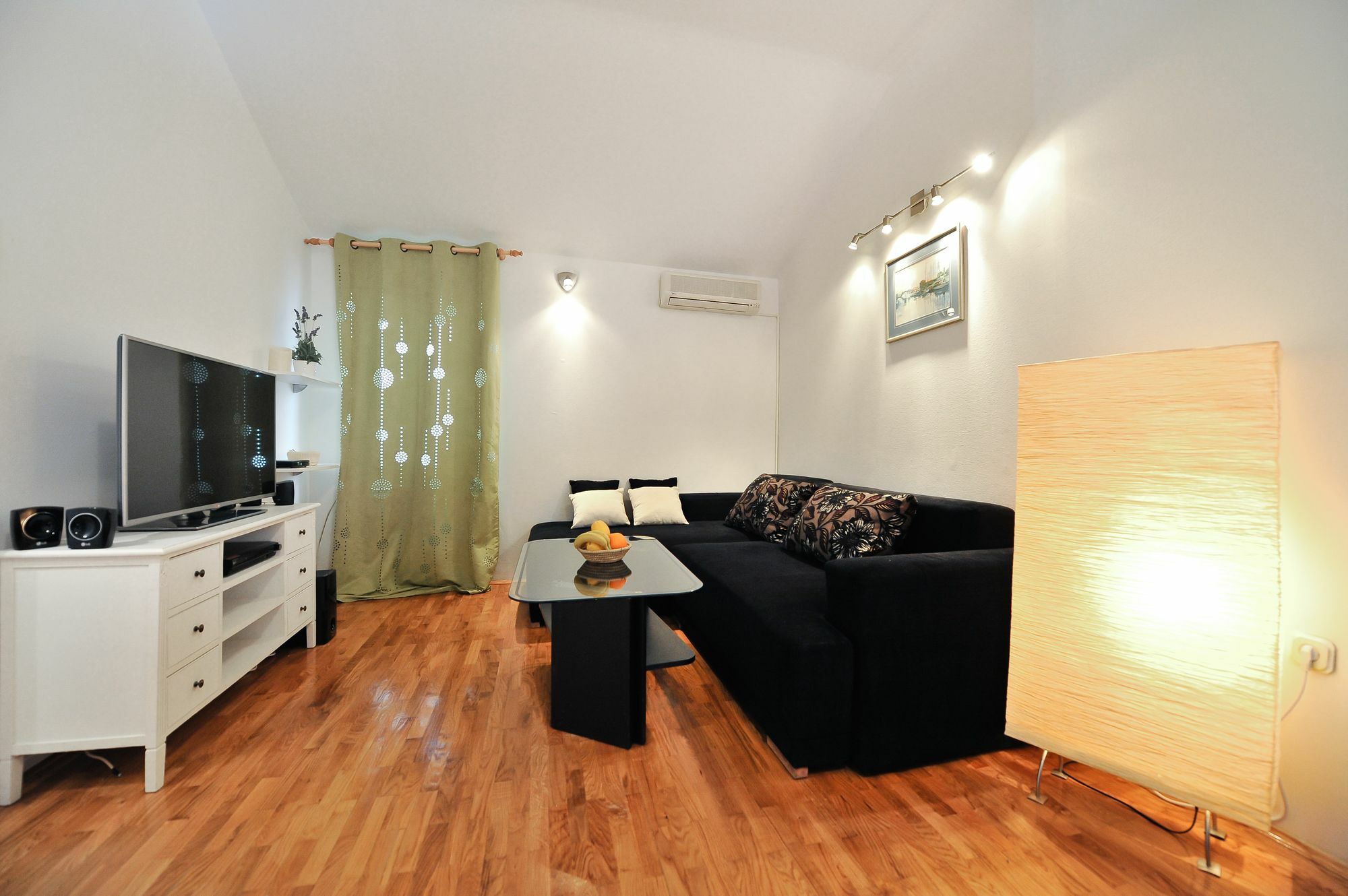 Apartments Feel Center 扎达尔 外观 照片